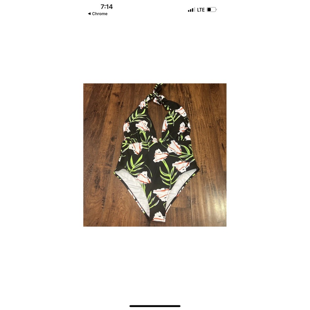 Cupshe One Piece‎ Swimsuit Womens Large NWT Floral Print V-Neck Swimwear Dress